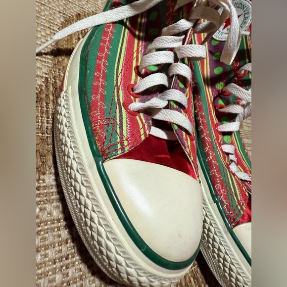 Vintage Converse Chuck Taylor Rare Christmas Holiday Shoes W10 M8 Ribbon design - Picture 5 of 14